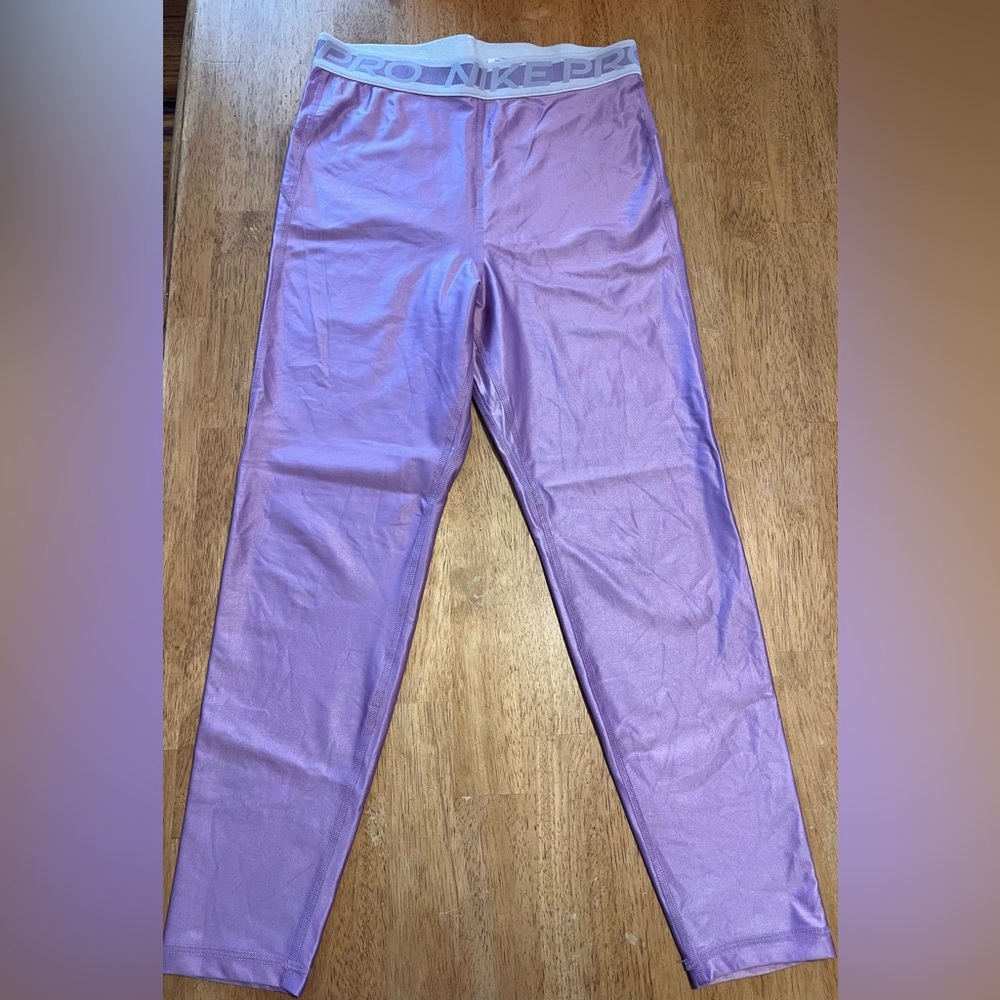 $55 Women’s NIKE PRO High Rise Training Compression Leggings, Size Medium